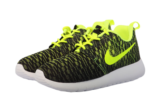 Roshe One Flight Weight Grade School (3.5Y-7Y)