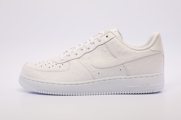 Men's Nike Air Force 1 '07 LV8