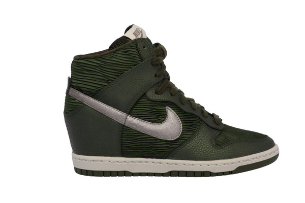 NIKE WOMENS DUNK SKY HI