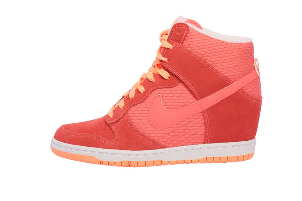 Women's Dunk Sky Hi Essential (Edited)