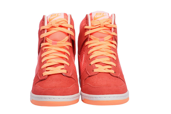 Women's Dunk Sky Hi Essential (Edited)