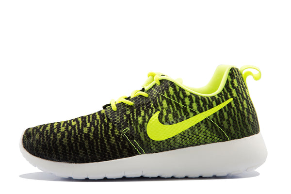NIKE ROSHERUN ONE FLIGHT WEIGHT VOLT BLK PRESCHOOL (MAY)